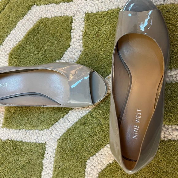 Nine West platform patent open toe Heels - Picture 2 of 10